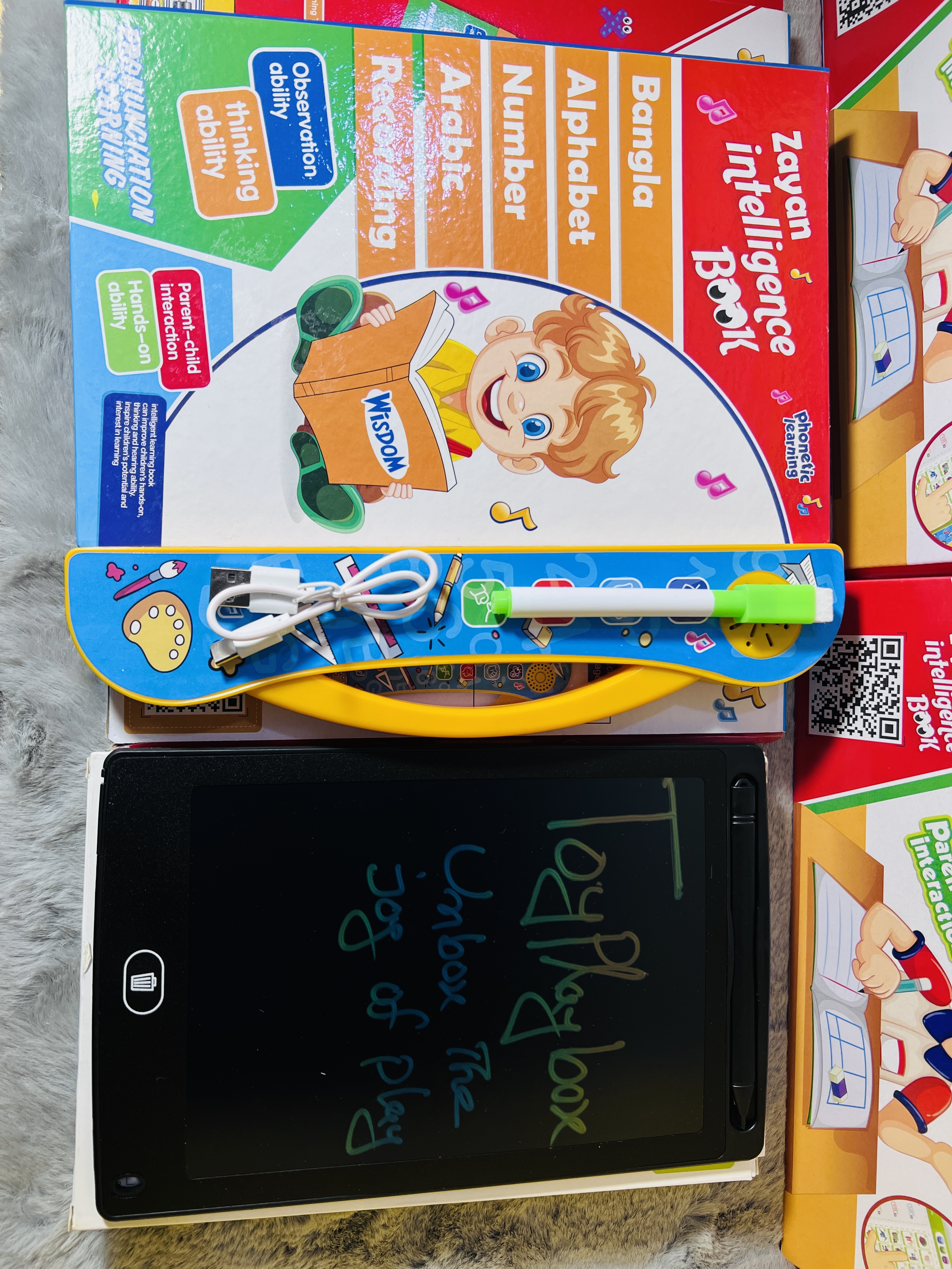 Rechargeable Intelligence Book  with LCD Tab