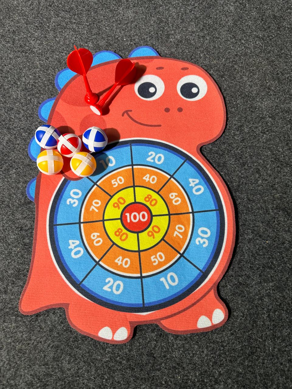 3 Pcs Sticky Shot Dartboard ( 15 pcs ball ,6 Pcs Arrow 9 Pcs Hook)